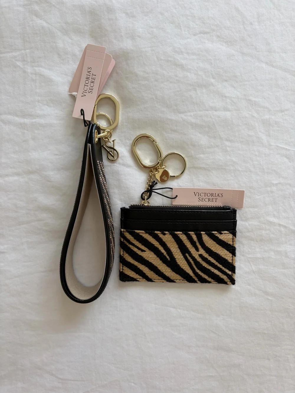Victoria’s Secret Keychain Bundle - Picture 2 of 4